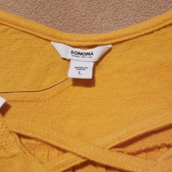 Top - Picture 3 of 4